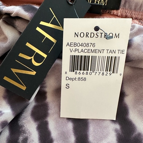 AFRM Felix Power Mesh Skirt Size Small NWT - Picture 3 of 11